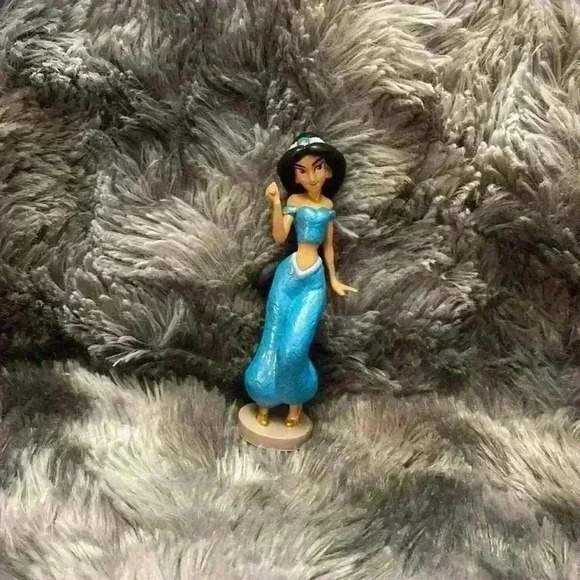 Disney Princess Figurines - Set of 7 - Picture 7 of 12